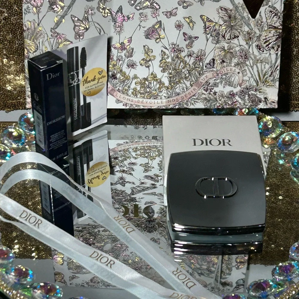 Dior Bundle Bag 8” x 10”x3”, Star Charm, Mascara, 2-Way Mirror, Dior Ribbon NWOT - Picture 5 of 5